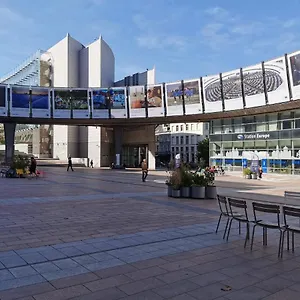 Charming Europarlament Resedence Appartamento